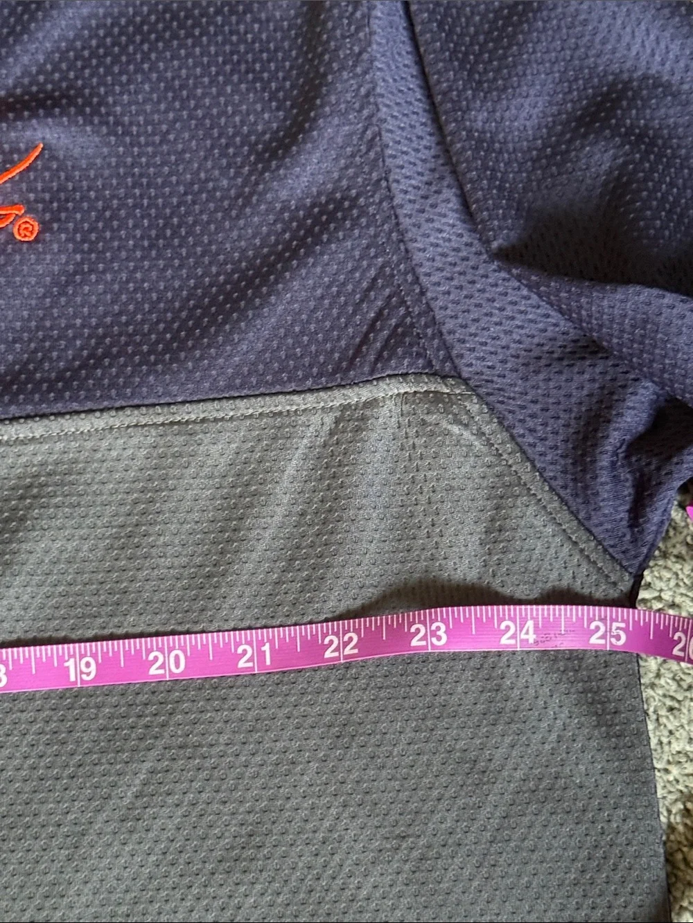Virginia Cavaliers Navy/Gray Quarter-Zip Long Sleeve Pullover w/Logo. Size XL